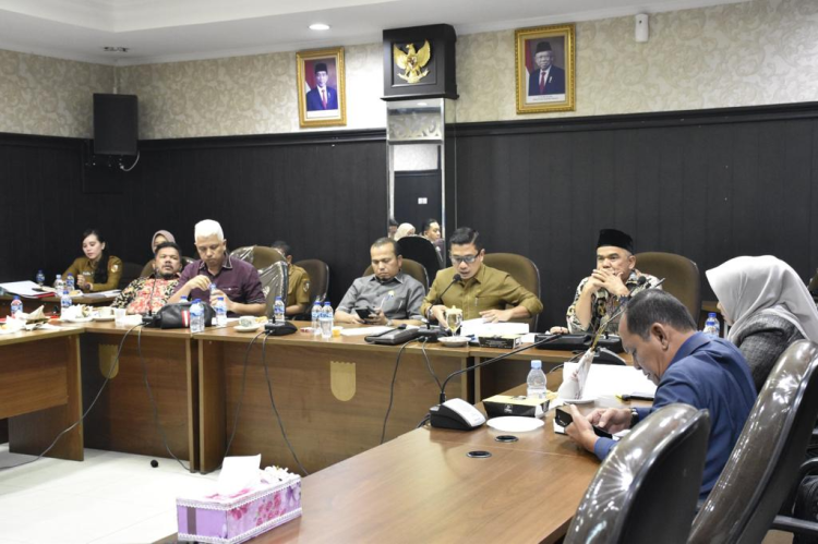 Komisi I DPRD Pekanbaru Rapat Kerja dengan Sekretariat DPRD