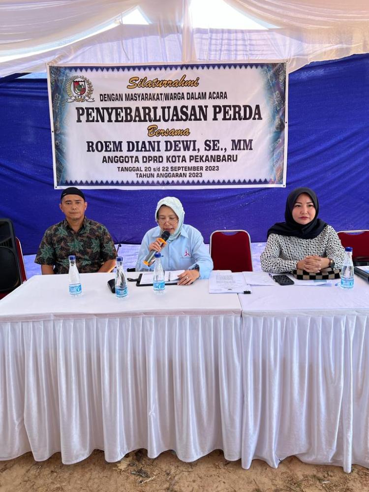 Anggota DPRD Pekanbaru Roem Diani Dewi Laksanakan Penyebarluasan Perda di Jalan Tanjung Datuk Gang Bertuah