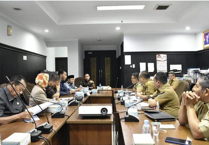 Komisi IV DPRD Pekanbaru Hearing dengan Dinas PUPR Bahas R-APBD 2024