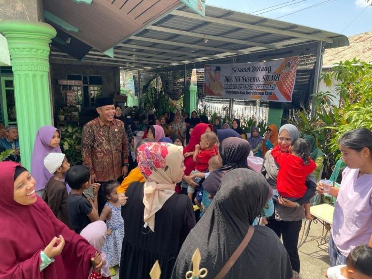 Anggota DPRD Pekanbaru Ali Suseno Tampung Keluhan Warga saat Kegiatan Reses