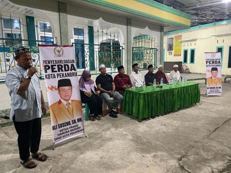 Anggota DPRD Kota Pekanbaru Ali Suseno Laksanakan Sosper Tentang Narkotika