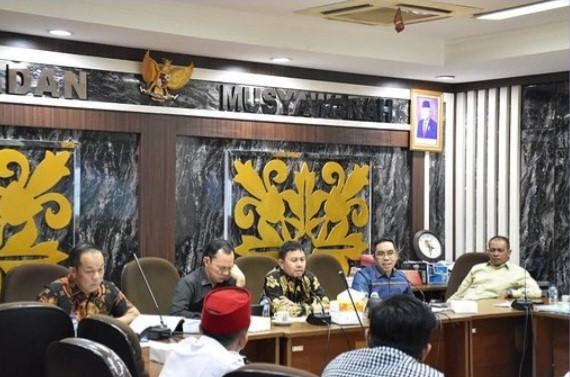 Bahas R-APBD 2025, Komisi IV Hearing Bersama DLHK Pekanbaru