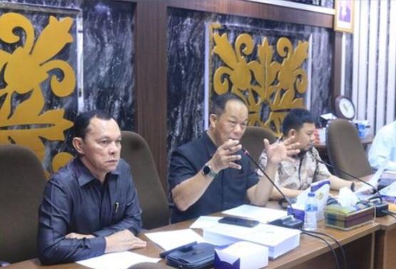 Komisi IV DPRD Kota Pekanbaru Hearing Bersama Dinas Perkim